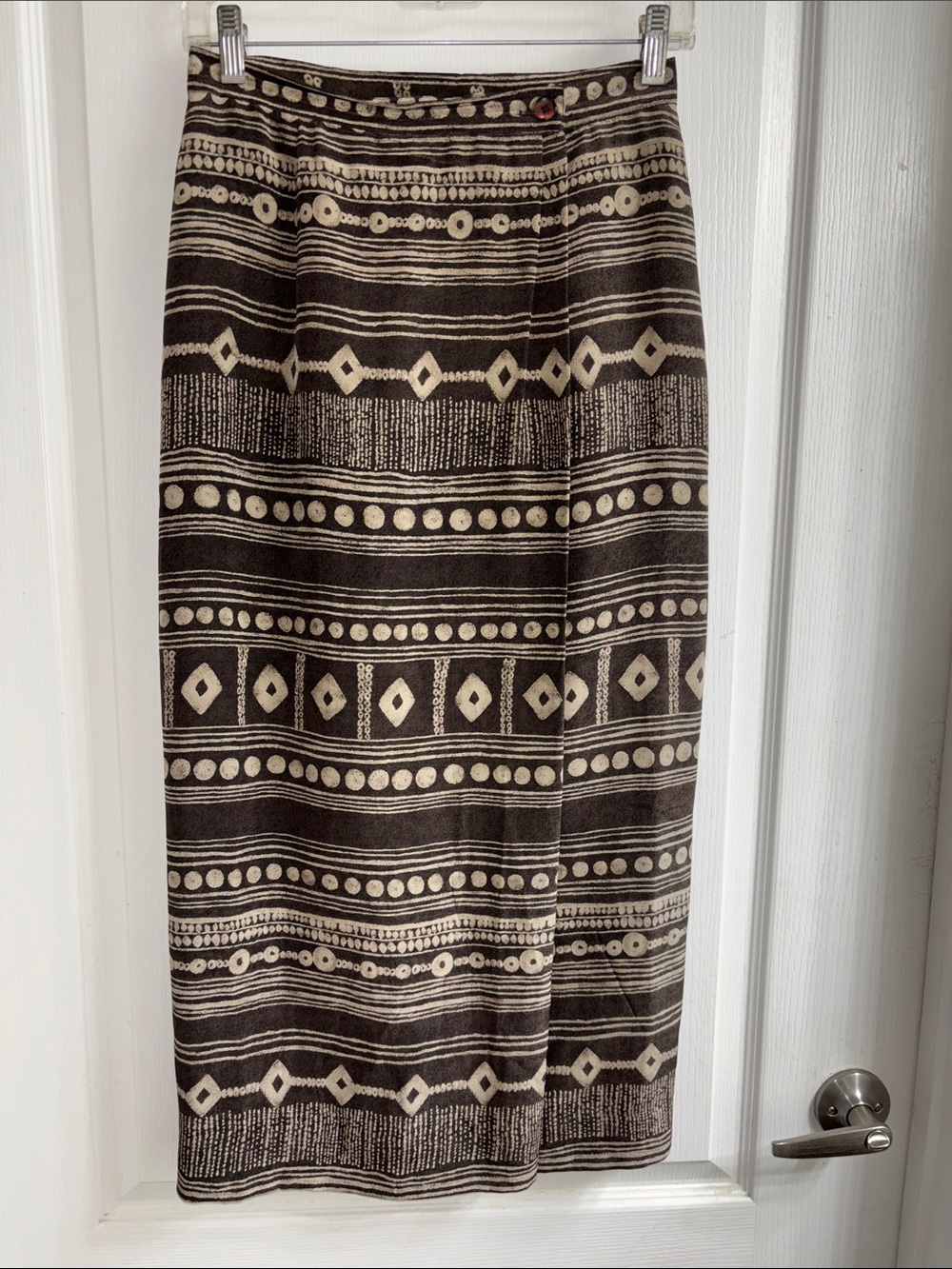 Jones New York Black and Cream Geometric Pencil Skirt 100% silk